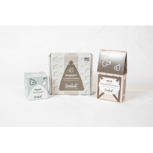 Sticks de foie de volaille, coussin à la valériane, œuf de cataire