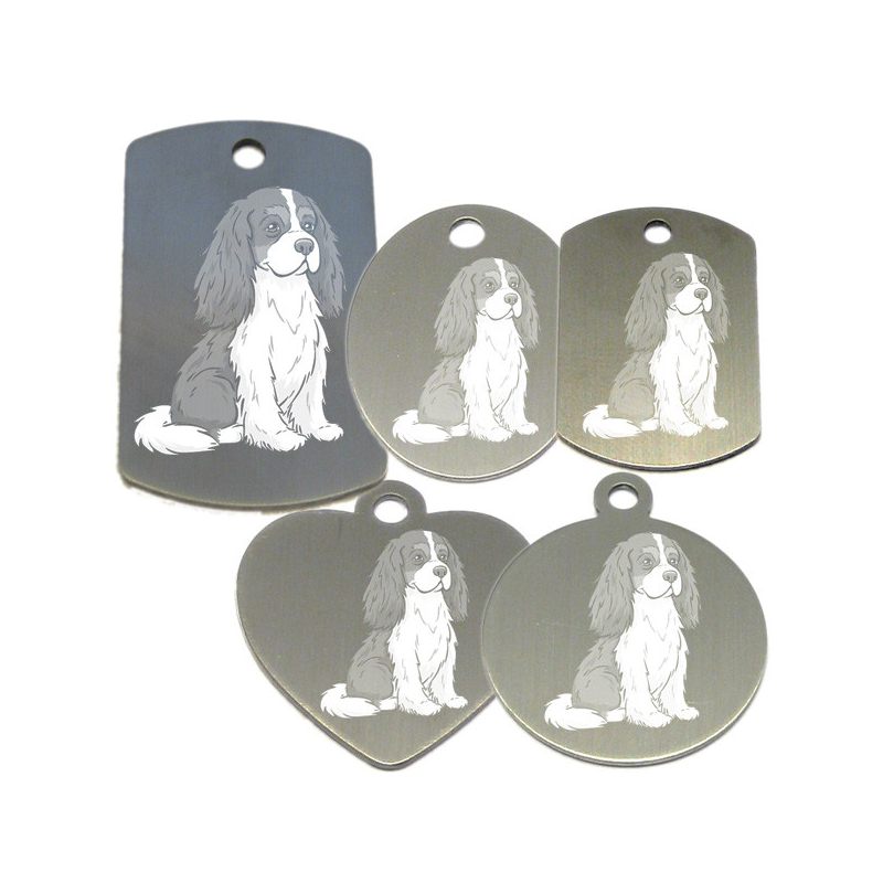 médaille pour collier de chien dessin d'un cavalier king charles